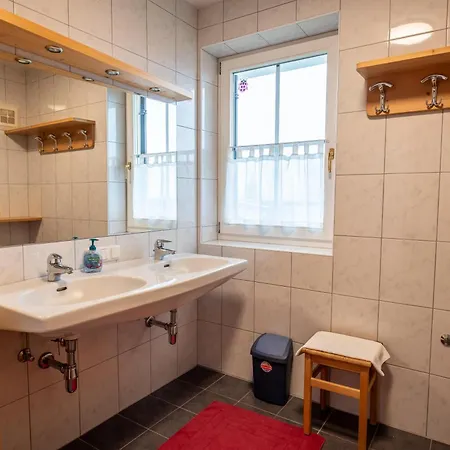 Apartmán Haus 130 2 *